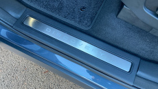 Land Rover Discovery 3.0 D350 Dynamic SE 5dr Auto Diesel Station Wagon